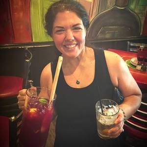 Meet your Posher, Evangelia